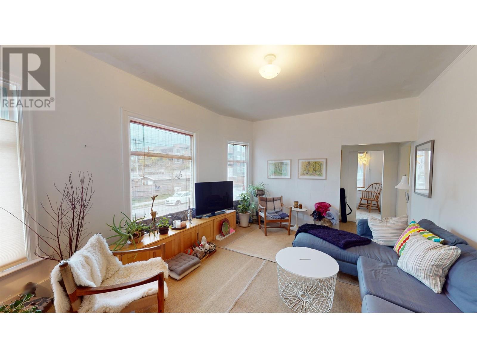 3269 W 10th Avenue, Vancouver, British Columbia  V6K 2L3 - Photo 4 - R2867480