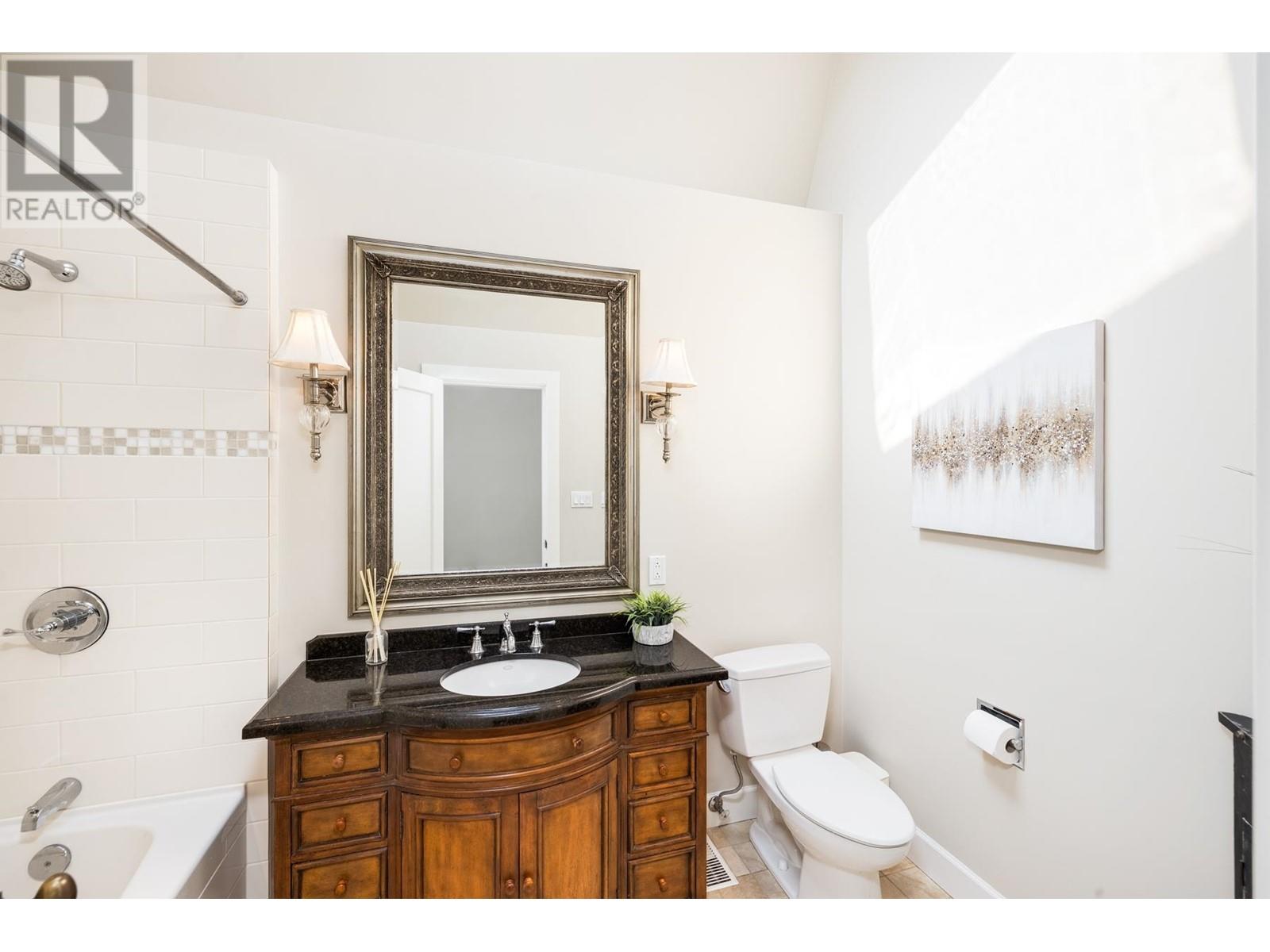5005 Redonda Drive, North Vancouver, British Columbia  V7R 3K1 - Photo 26 - R2867490