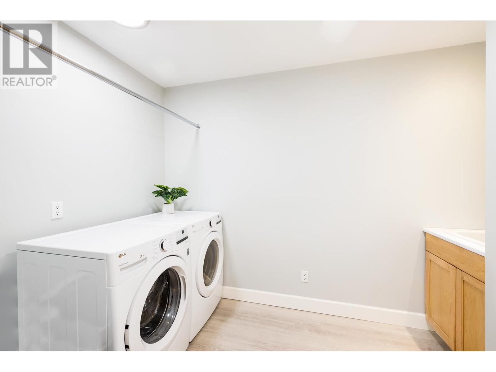 5005 Redonda Drive, North Vancouver, British Columbia  V7R 3K1 - Photo 38 - R2867490