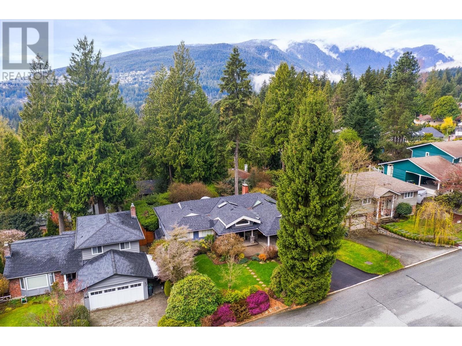 5005 Redonda Drive, North Vancouver, British Columbia  V7R 3K1 - Photo 39 - R2867490