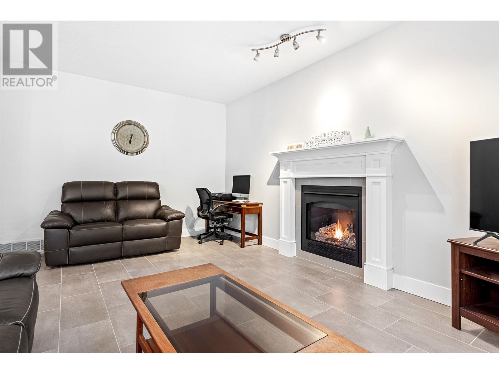 12162 Irving Street, Maple Ridge, British Columbia  V2X 9S1 - Photo 10 - R2867504