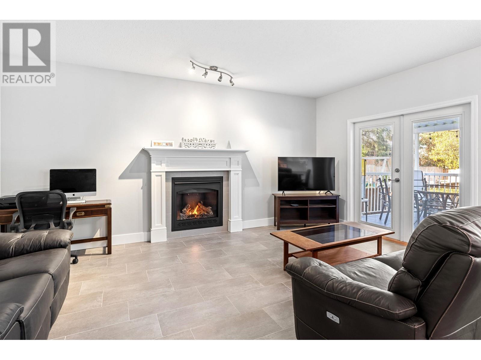 12162 Irving Street, Maple Ridge, British Columbia  V2X 9S1 - Photo 8 - R2867504