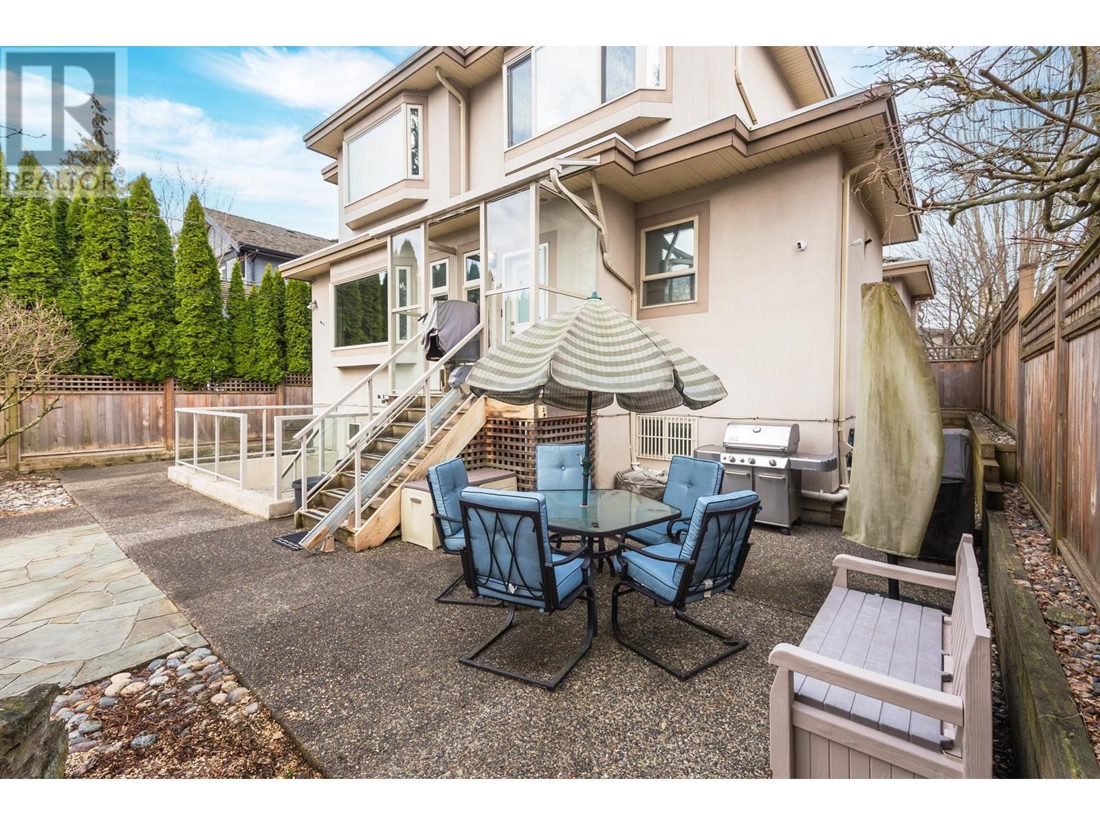 Listing Picture 31 of 34 : 1688 W 61ST AVENUE, Vancouver / 溫哥華 - 魯藝地產 Yvonne Lu Group - MLS Medallion Club Member