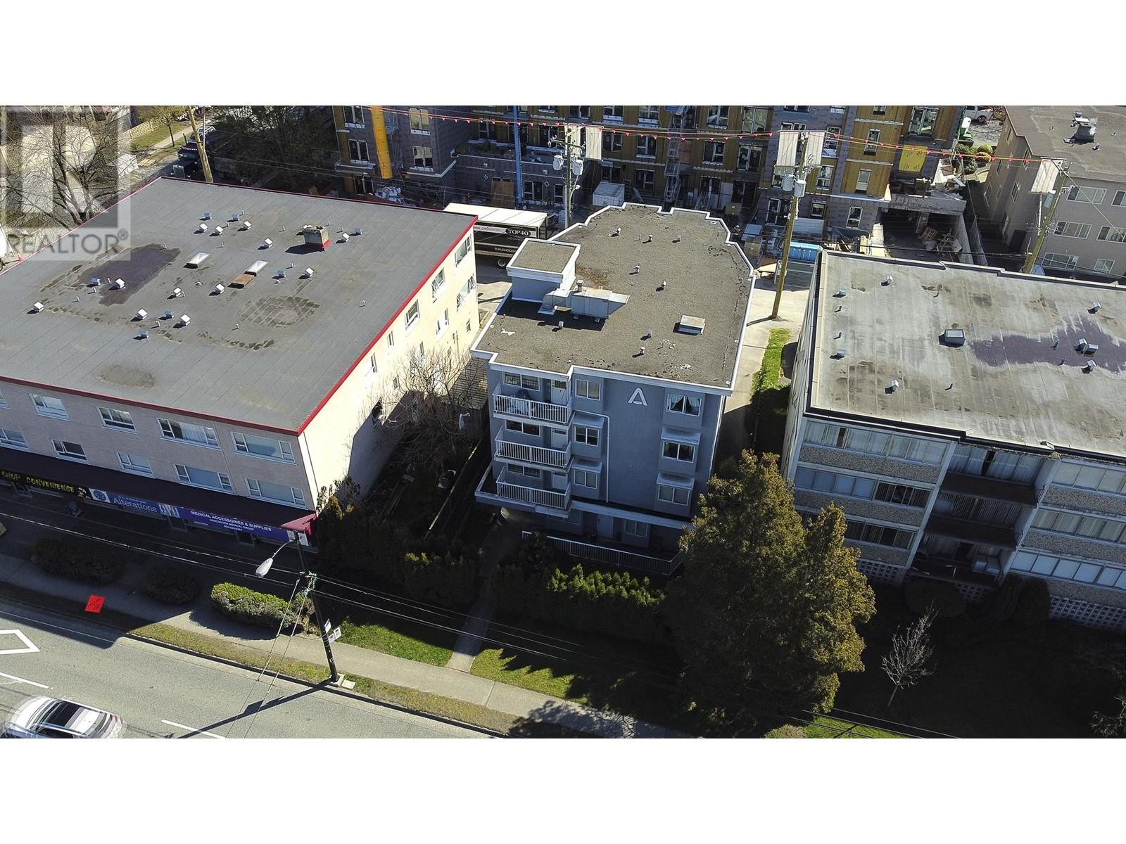 8732 Granville Street, Vancouver, British Columbia  V6P 5A5 - Photo 13 - C8058983