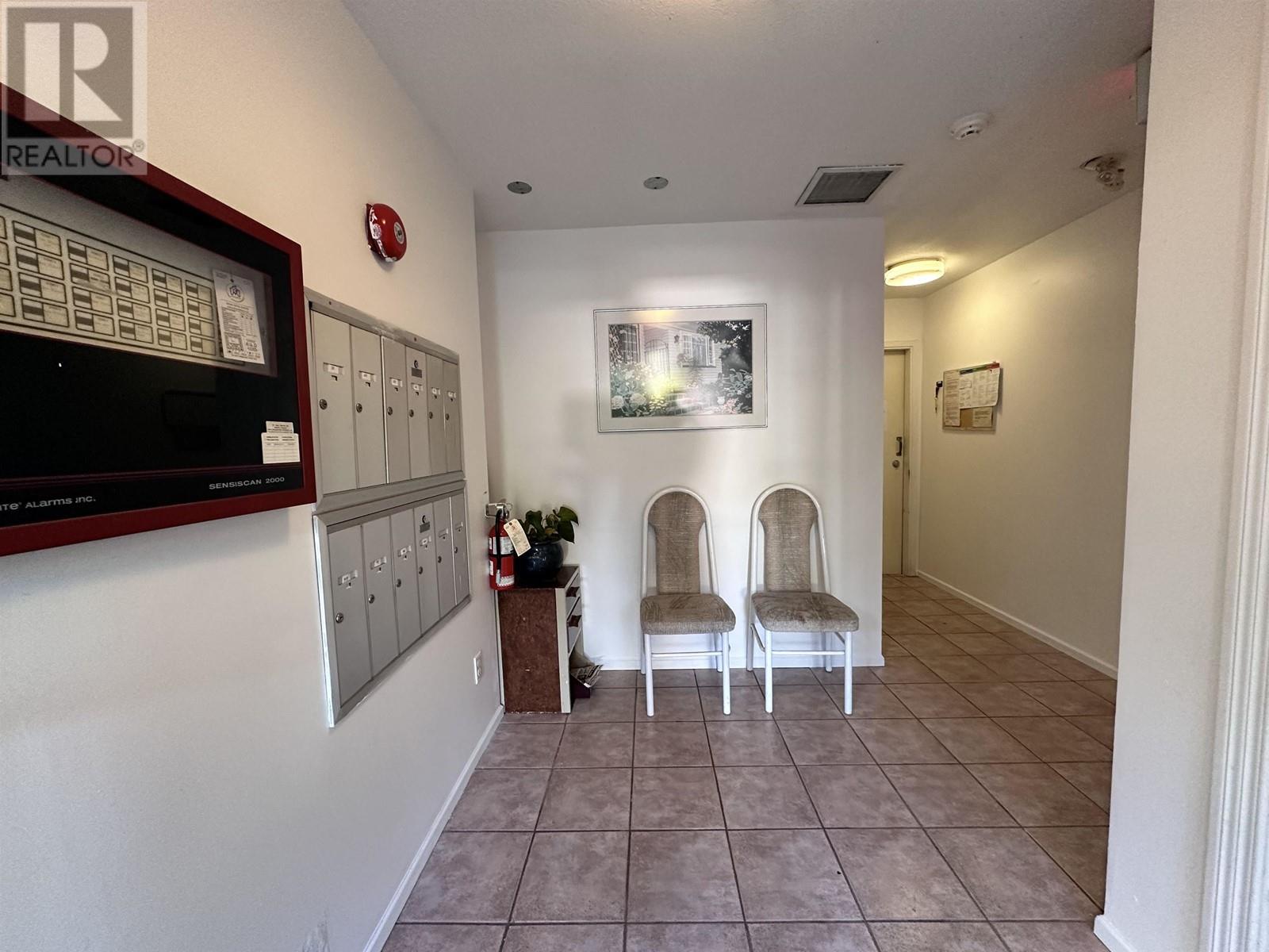 8732 Granville Street, Vancouver, British Columbia  V6P 5A5 - Photo 36 - C8058983