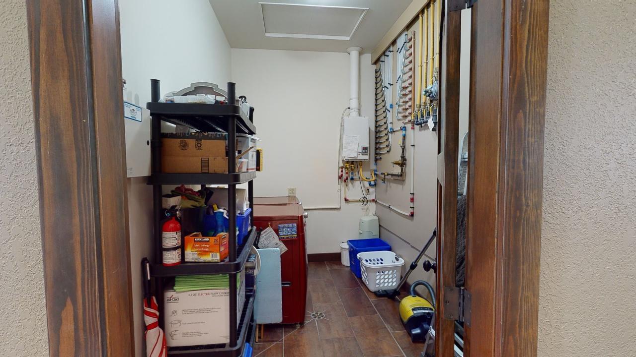 103b - 901 2nd Avenue, Fernie, British Columbia  V0B 1M0 - Photo 35 - 2476003