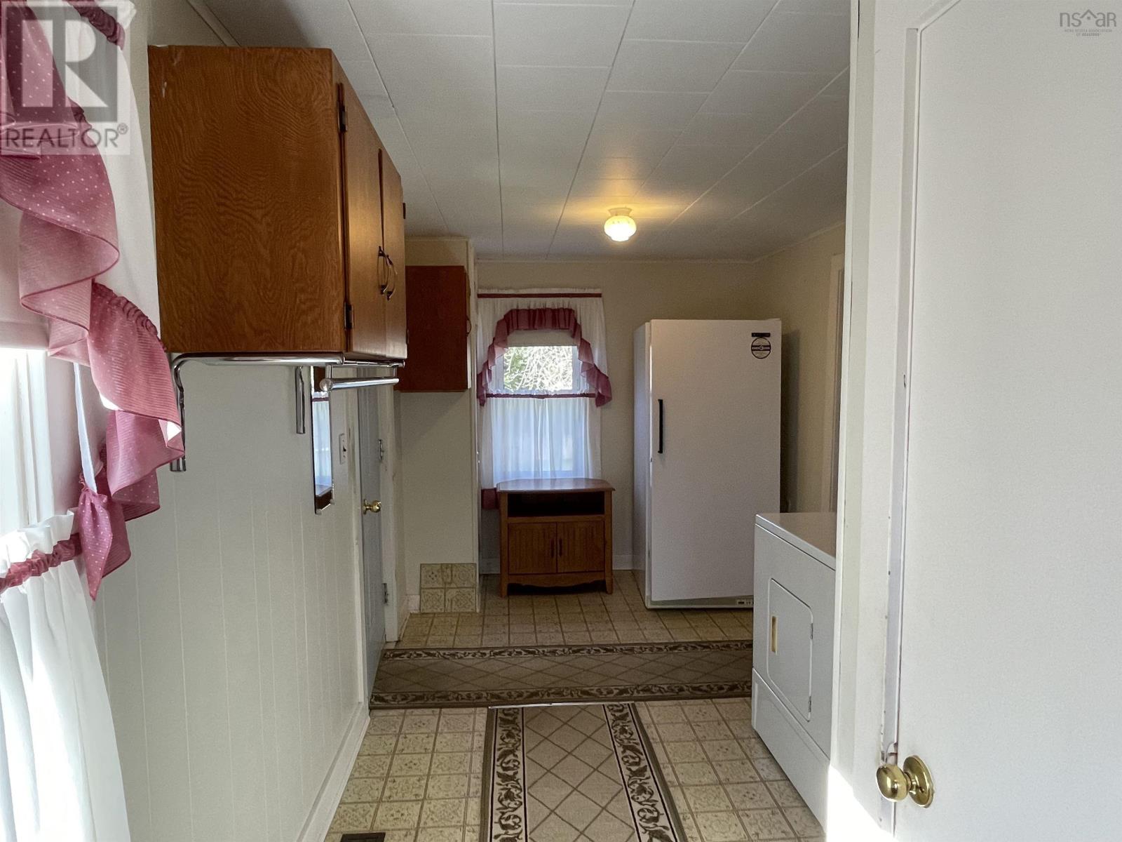 159 Fairmont Street, Mahone Bay, Nova Scotia  B0J 2E0 - Photo 10 - 202406487