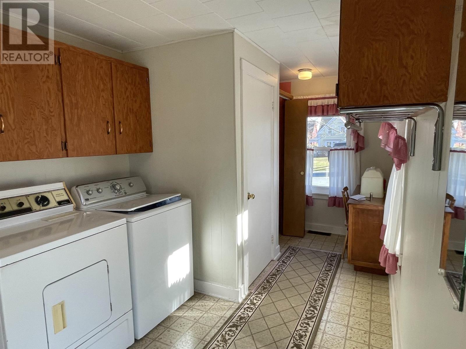 159 Fairmont Street, Mahone Bay, Nova Scotia  B0J 2E0 - Photo 9 - 202406487