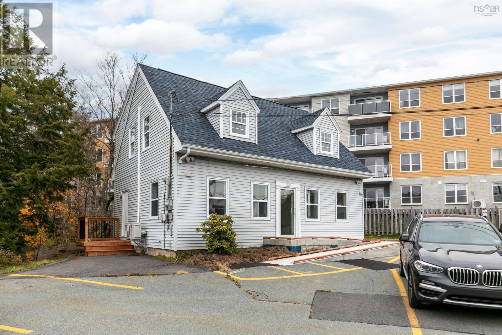 3 Pinehill Drive, Lower Sackville, Nova Scotia  B4C 1N4 - Photo 1 - 202406495