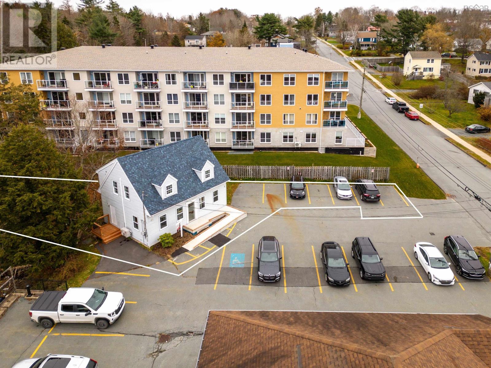 3 Pinehill Drive, Lower Sackville, Nova Scotia  B4C 1N4 - Photo 3 - 202406495