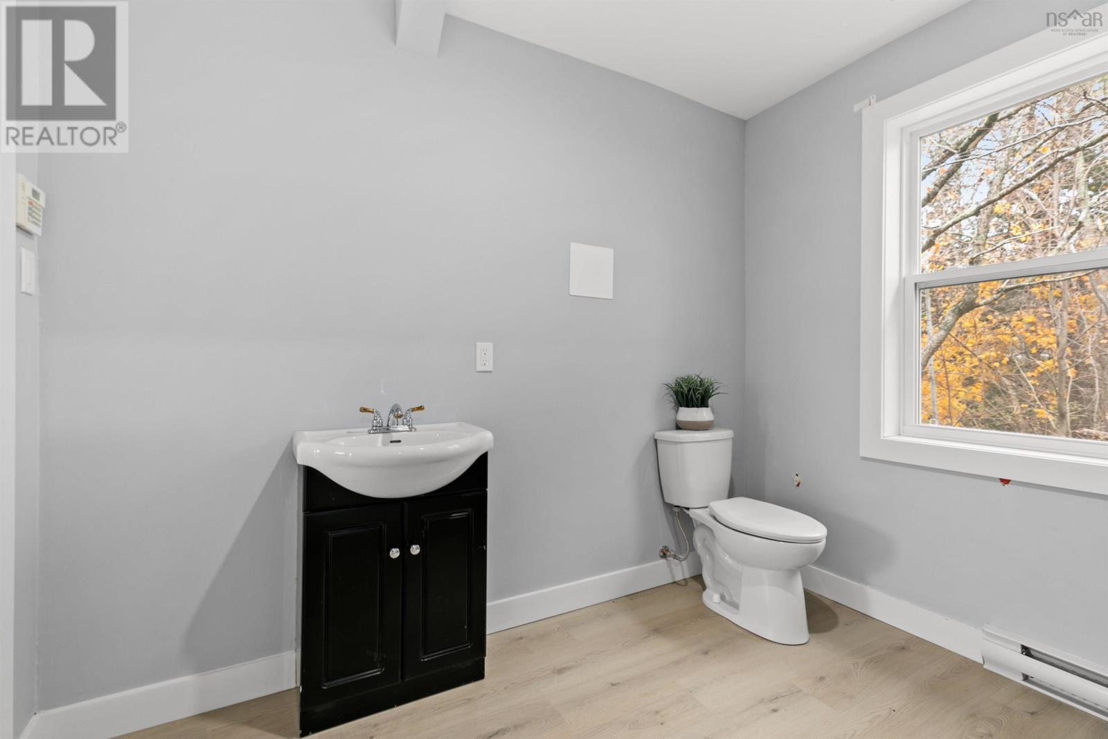 3 Pinehill Drive, Lower Sackville, Nova Scotia  B4C 1N4 - Photo 35 - 202406495