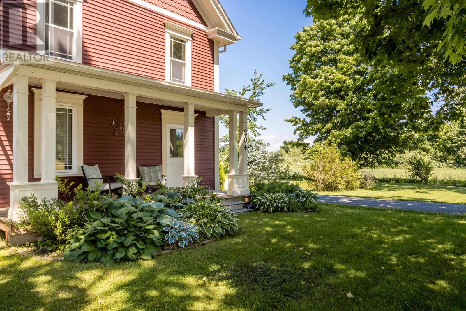 204 Main Street, Berwick, Nova Scotia  B0P 1E0 - Photo 3 - 202406503