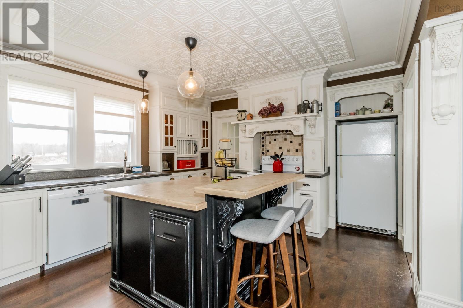 204 Main Street, Berwick, Nova Scotia  B0P 1E0 - Photo 6 - 202406503