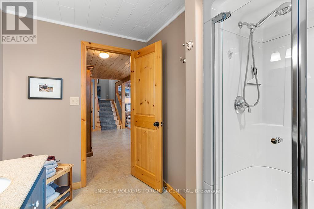 54 William Street, Northern Bruce Peninsula, 4 Bedrooms Bedrooms, ,3 BathroomsBathrooms,Single Family,For Sale,William,X8213224