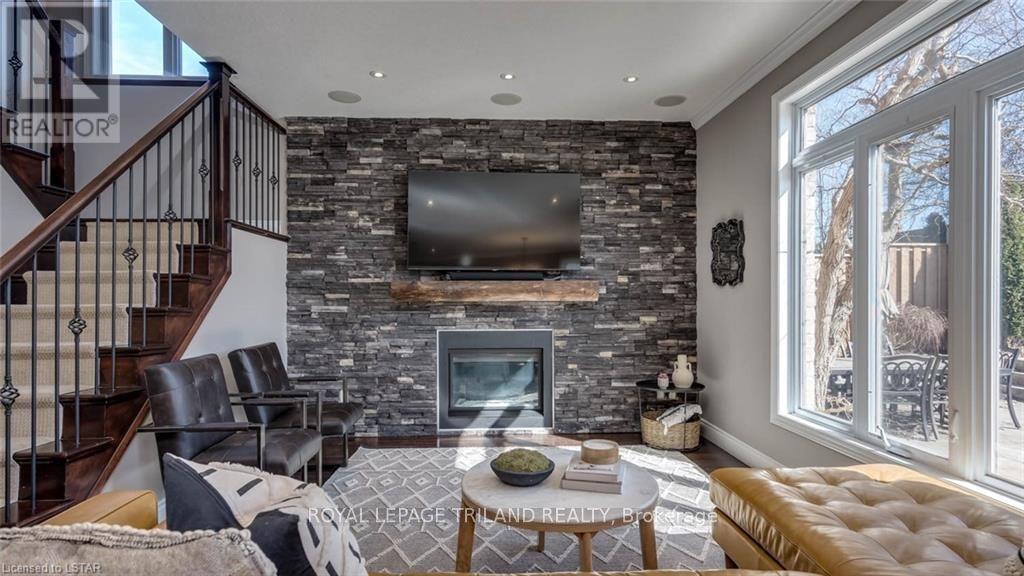 #46 -777 Apricot Dr, London, Ontario  N6K 5B3 - Photo 3 - X8213556