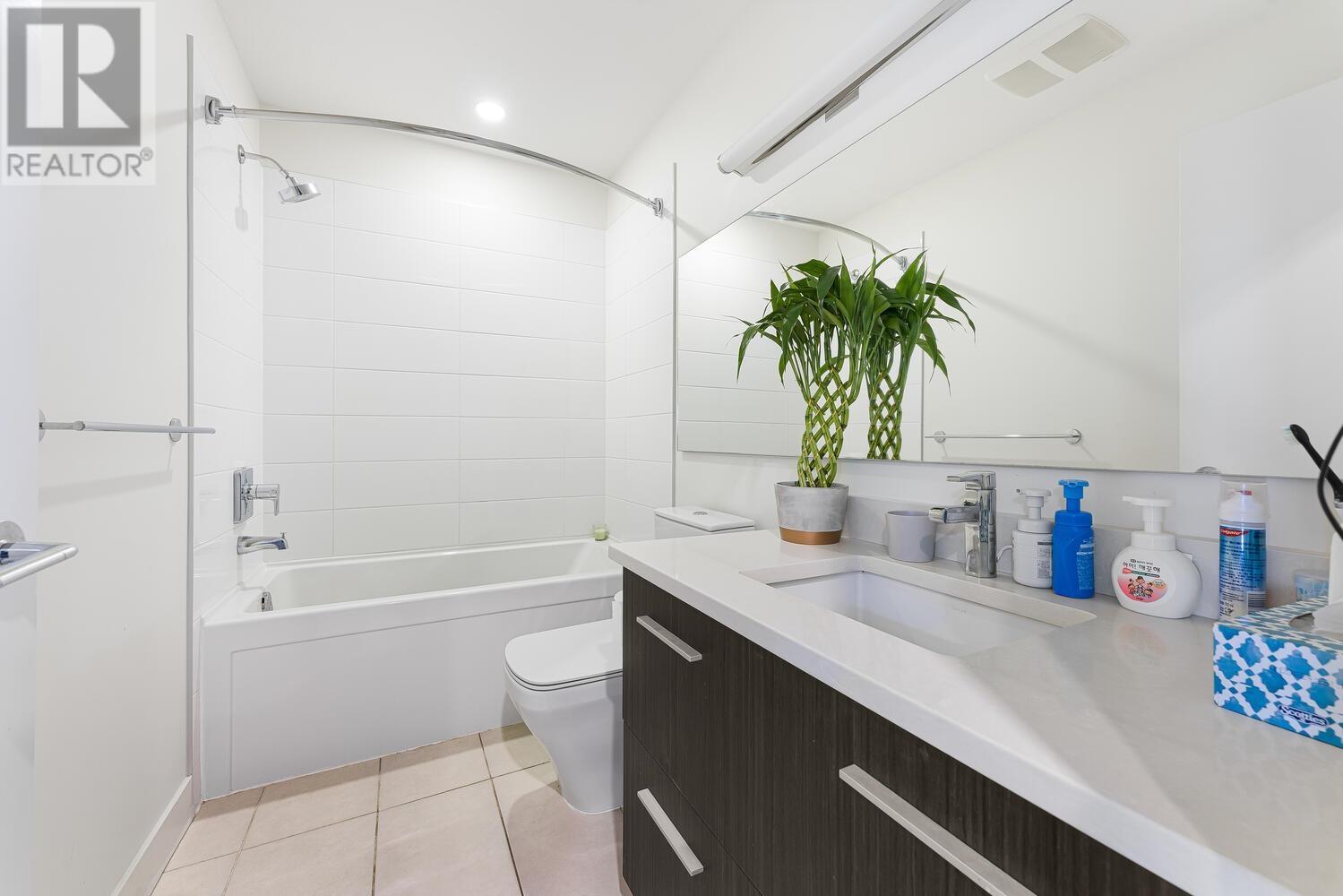 605 6033 Gray Avenue, Vancouver, British Columbia  V6S 0G3 - Photo 13 - R2867533