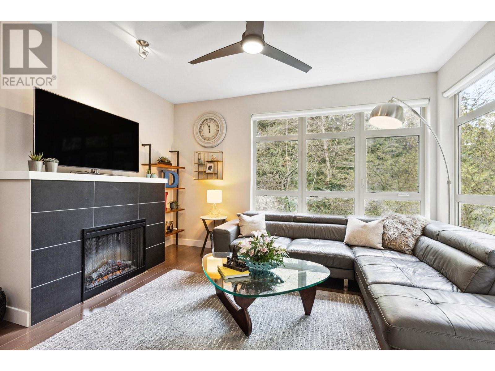 203 3294 Mt Seymour Parkway, North Vancouver, British Columbia  V7H 0B1 - Photo 2 - R2867619