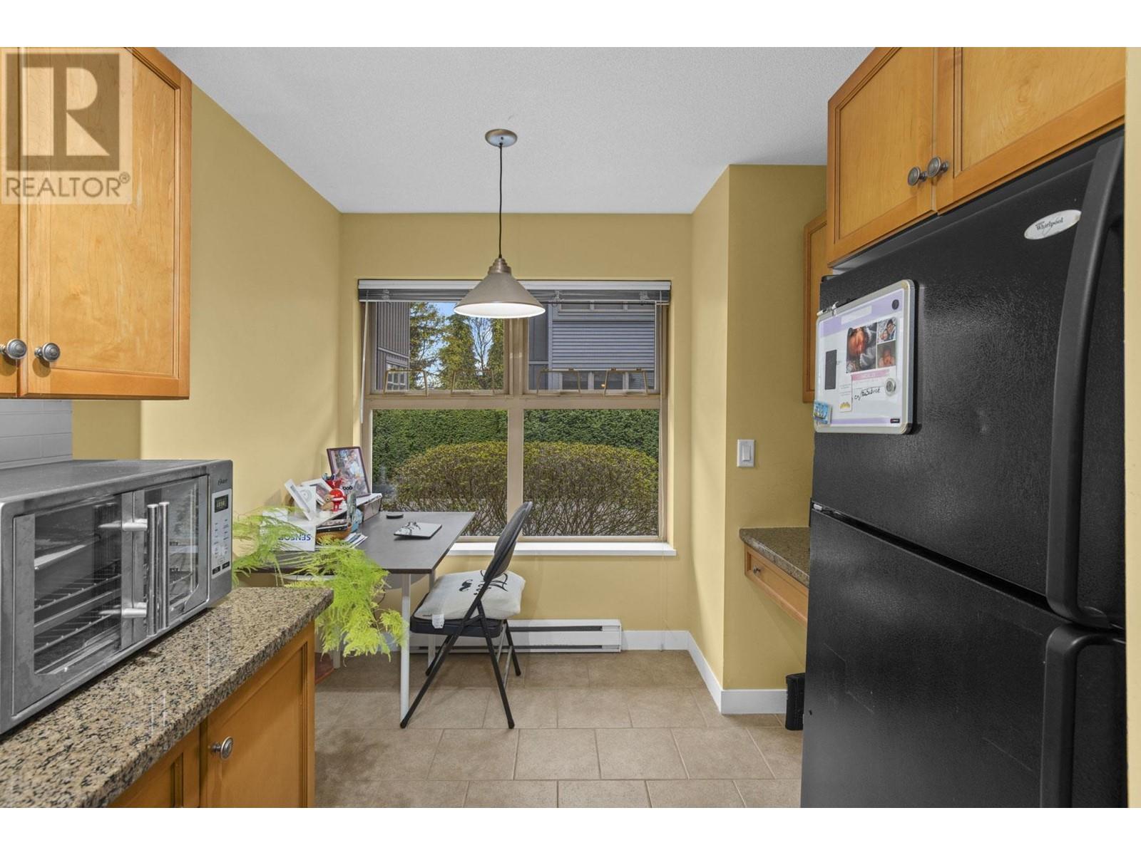 29 3855 Pender Street, Burnaby, British Columbia  V5C 1W5 - Photo 6 - R2867649
