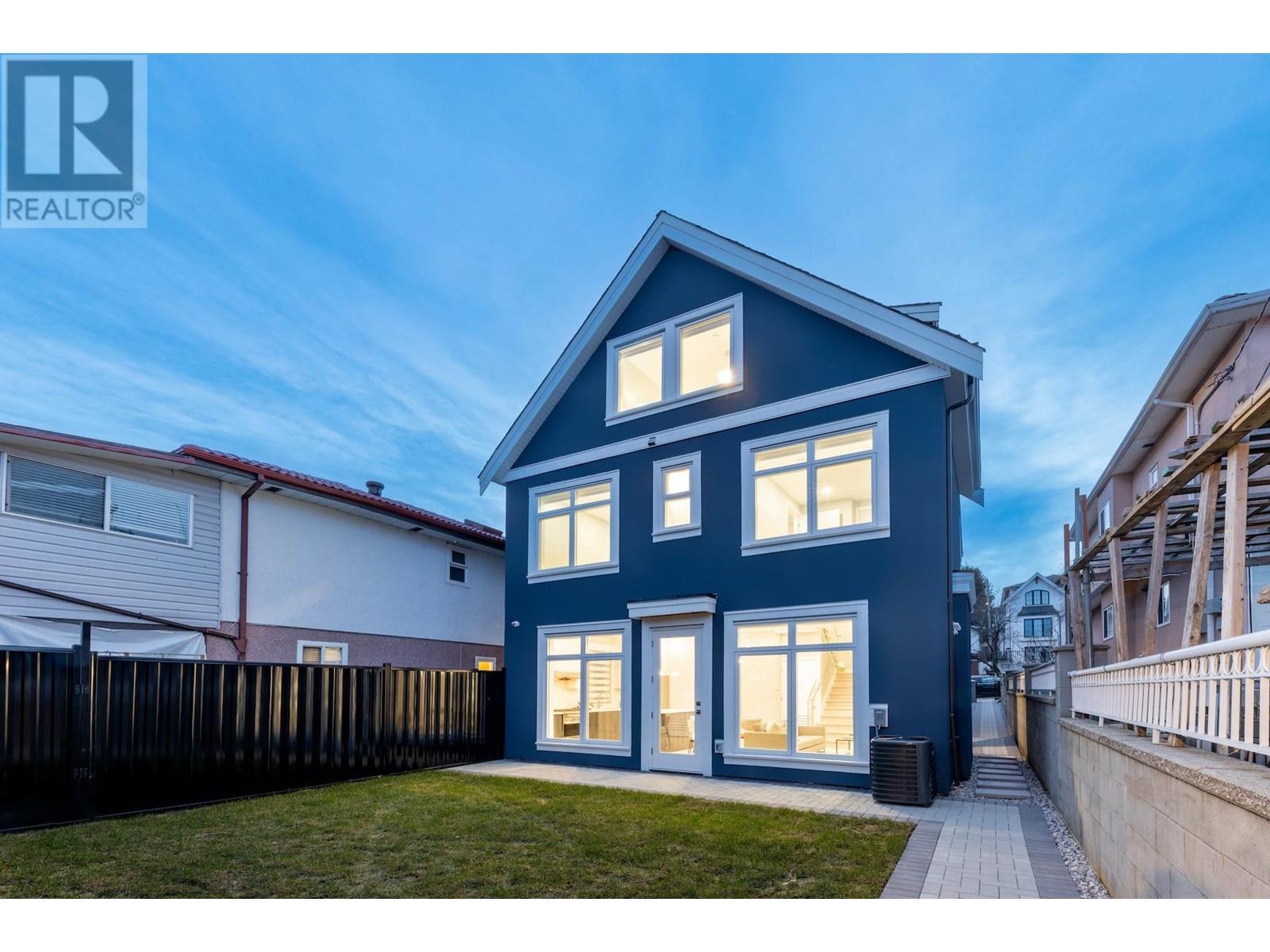 5350 Lanark Street, Vancouver, British Columbia  V5P 2Y1 - Photo 1 - R2867676