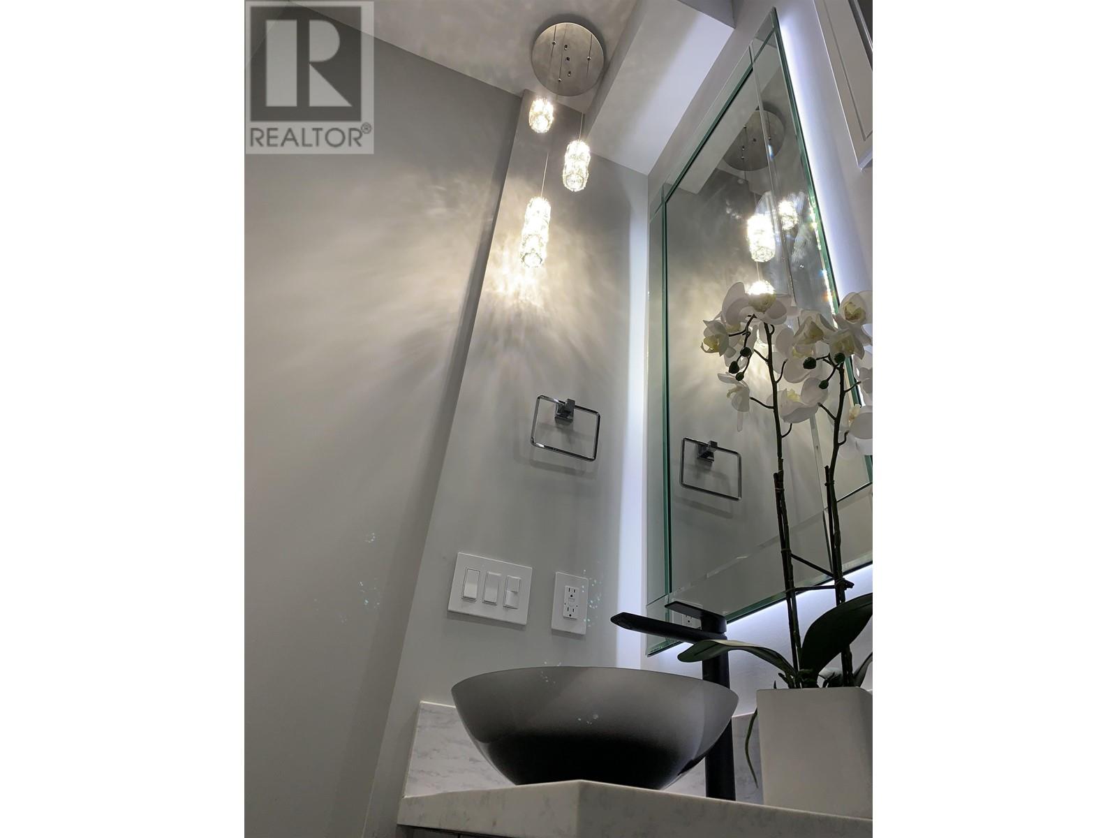 5350 Lanark Street, Vancouver, British Columbia  V5P 2Y1 - Photo 13 - R2867676