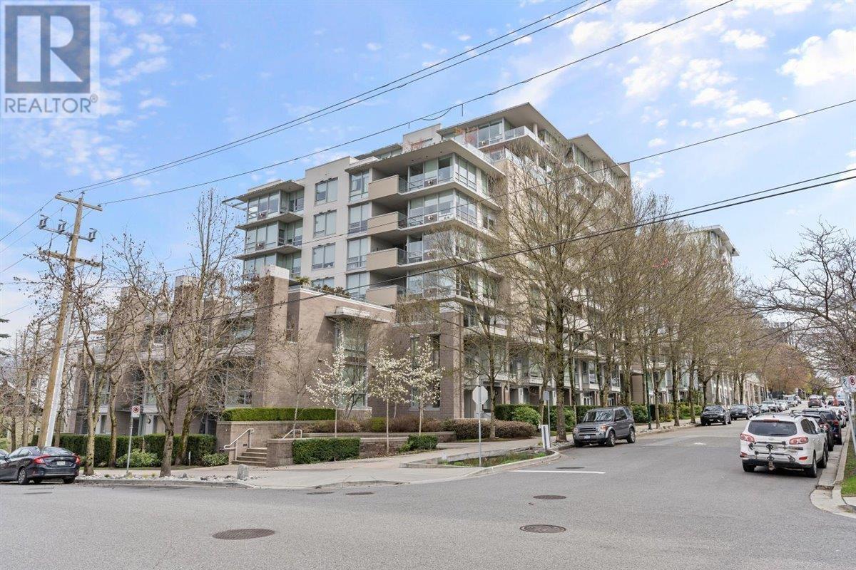 101 1675 W 8th Avenue, Vancouver, British Columbia  V6J 0A8 - Photo 1 - R2867687