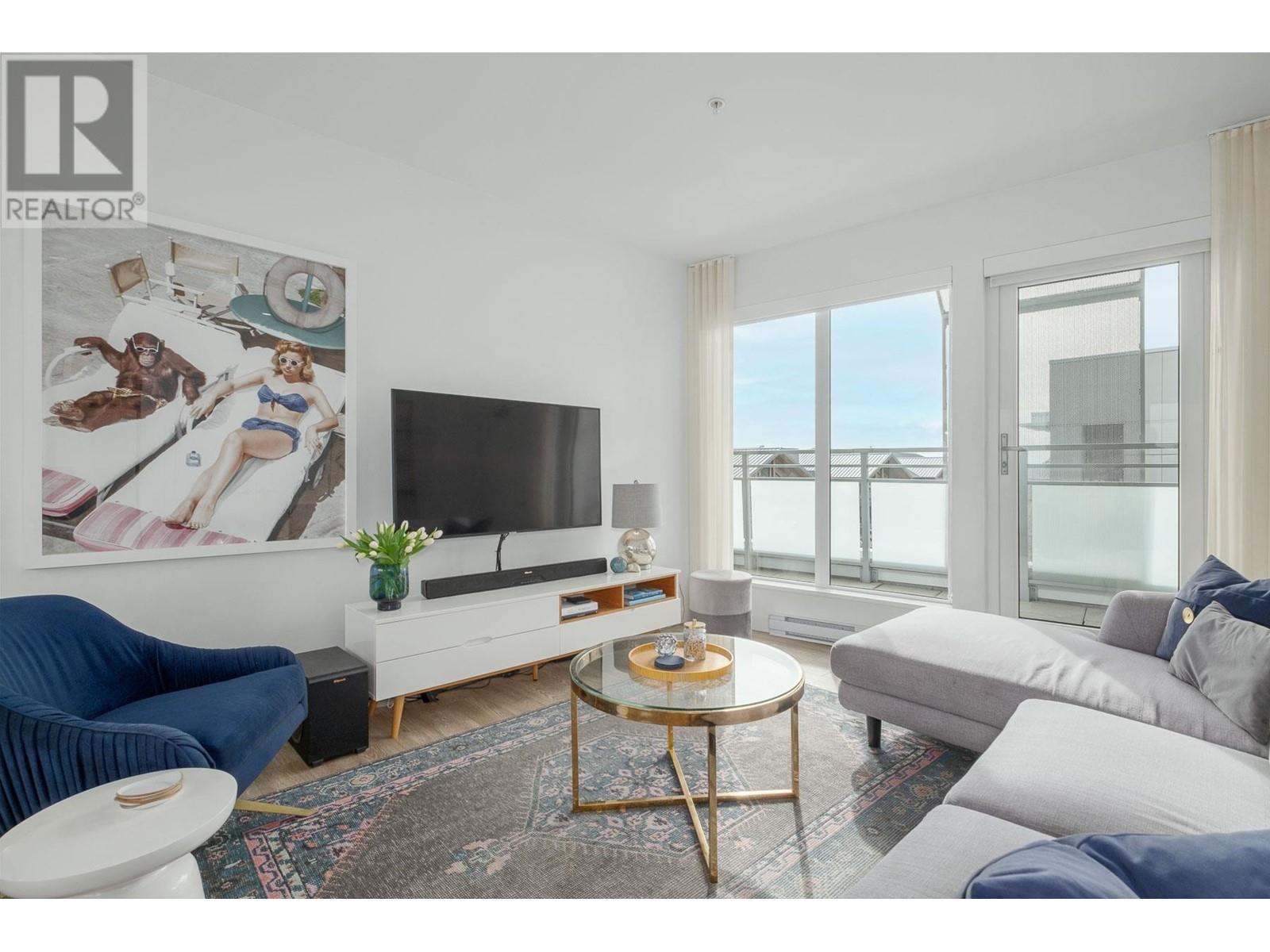401 1061 Marine Drive, North Vancouver, British Columbia  V7P 1S6 - Photo 2 - R2867691