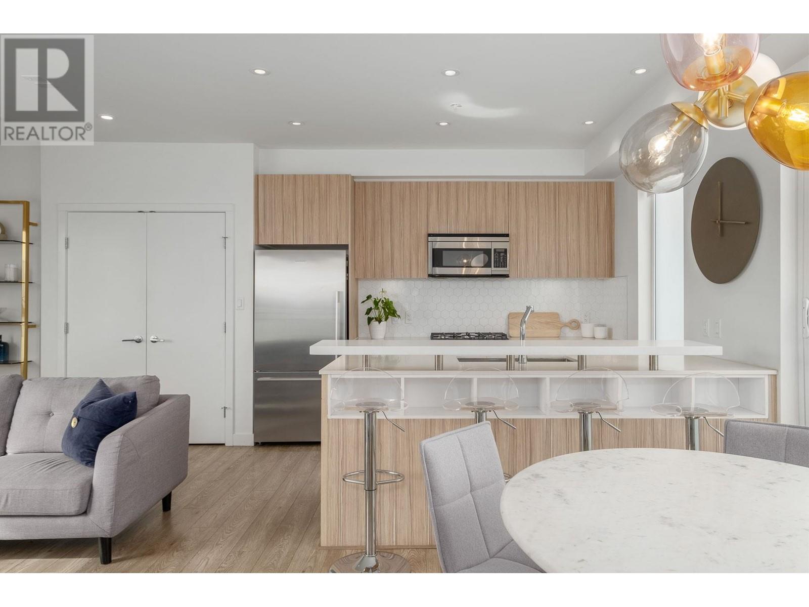 401 1061 Marine Drive, North Vancouver, British Columbia  V7P 1S6 - Photo 6 - R2867691