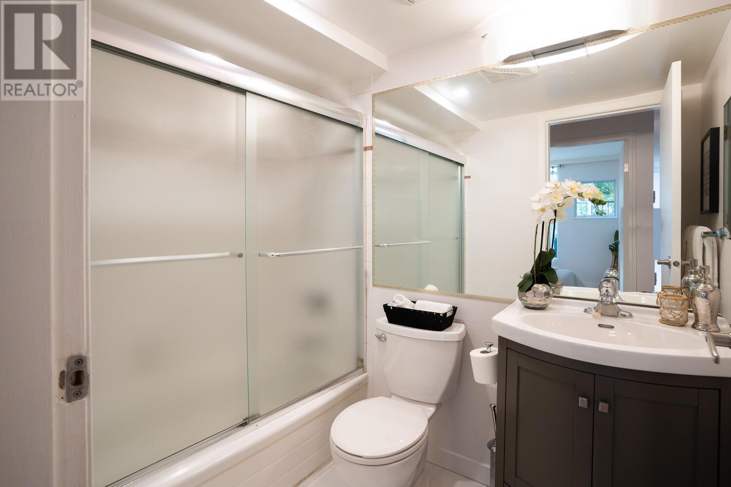 102 1225 Barclay Street, Vancouver, British Columbia  V6E 1H5 - Photo 10 - R2867705