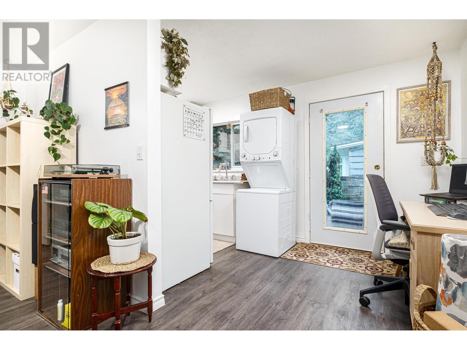 6780 Marine Drive, West Vancouver, British Columbia  V7W 2S9 - Photo 33 - R2867594