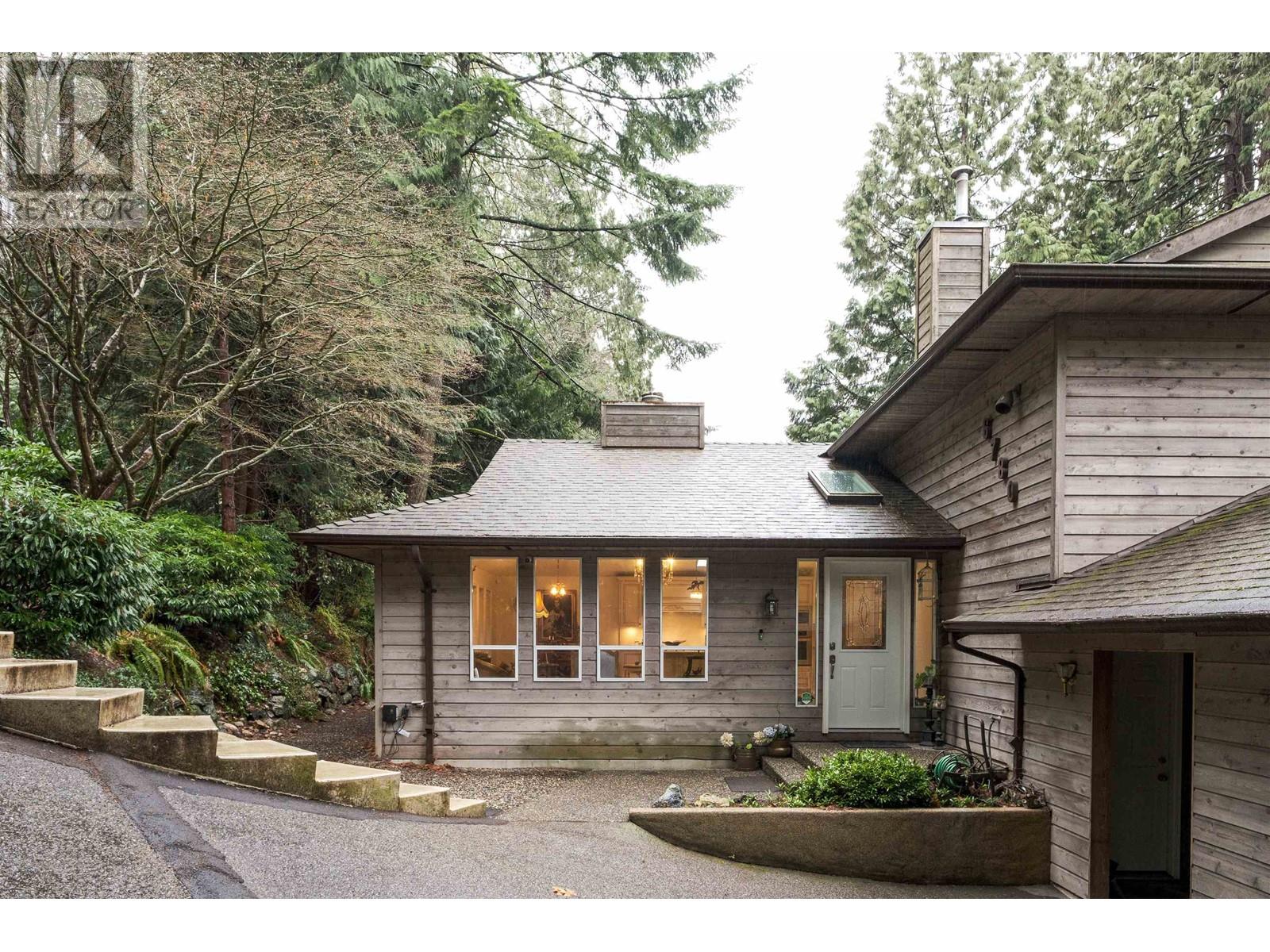 6780 Marine Drive, West Vancouver, British Columbia  V7W 2S9 - Photo 5 - R2867594