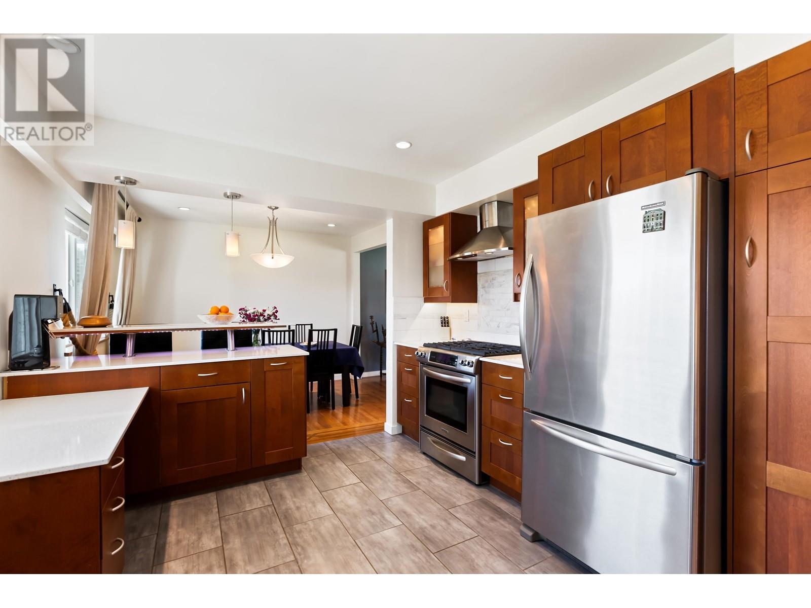 727 Linton Street, Coquitlam, British Columbia  V3J 6K4 - Photo 15 - R2867624