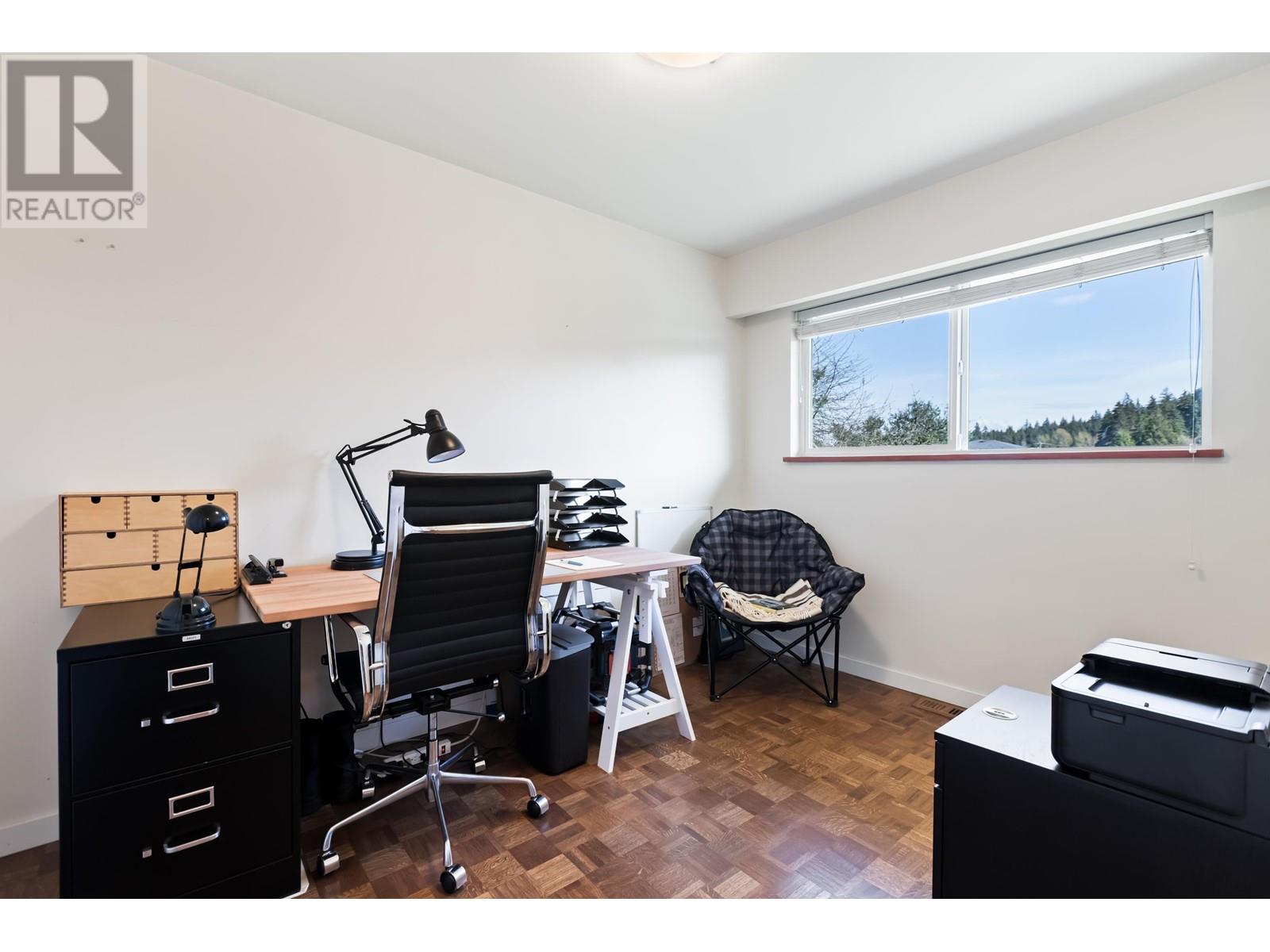 727 Linton Street, Coquitlam, British Columbia  V3J 6K4 - Photo 17 - R2867624