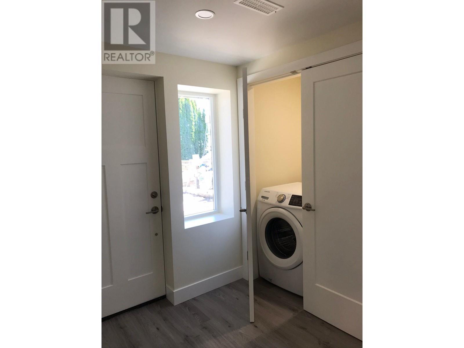 727 Linton Street, Coquitlam, British Columbia  V3J 6K4 - Photo 34 - R2867624