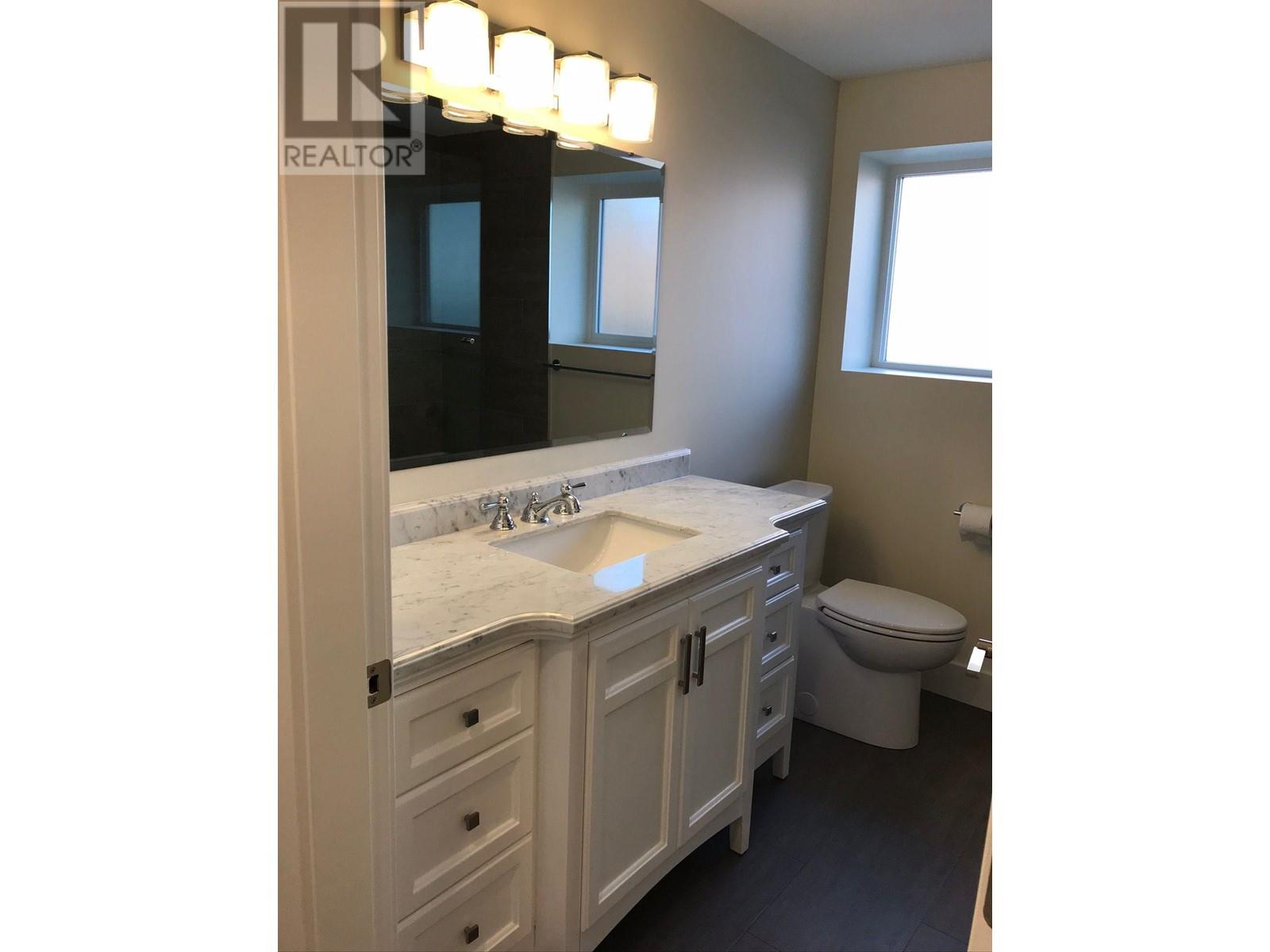 727 Linton Street, Coquitlam, British Columbia  V3J 6K4 - Photo 35 - R2867624