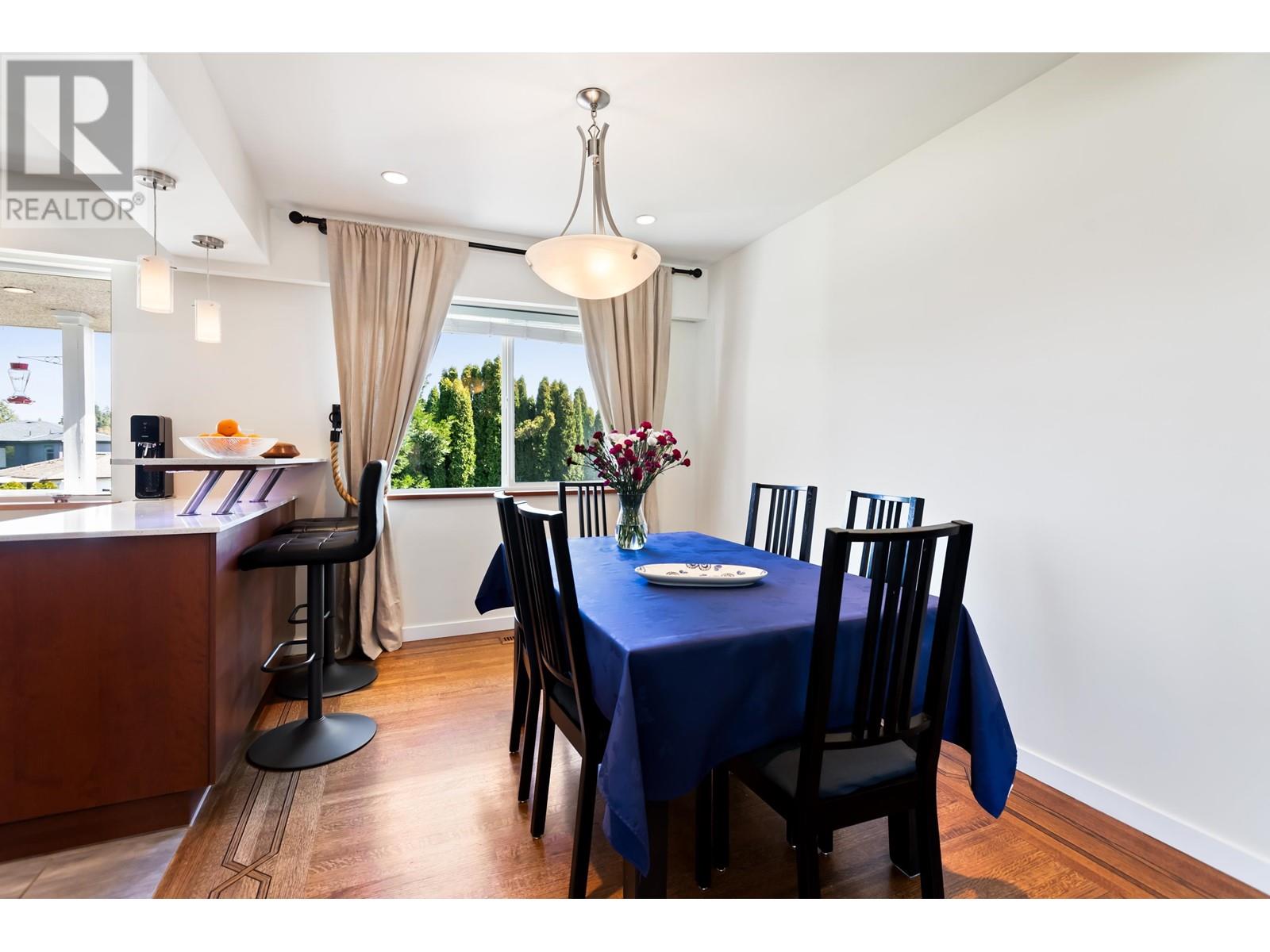 727 Linton Street, Coquitlam, British Columbia  V3J 6K4 - Photo 9 - R2867624