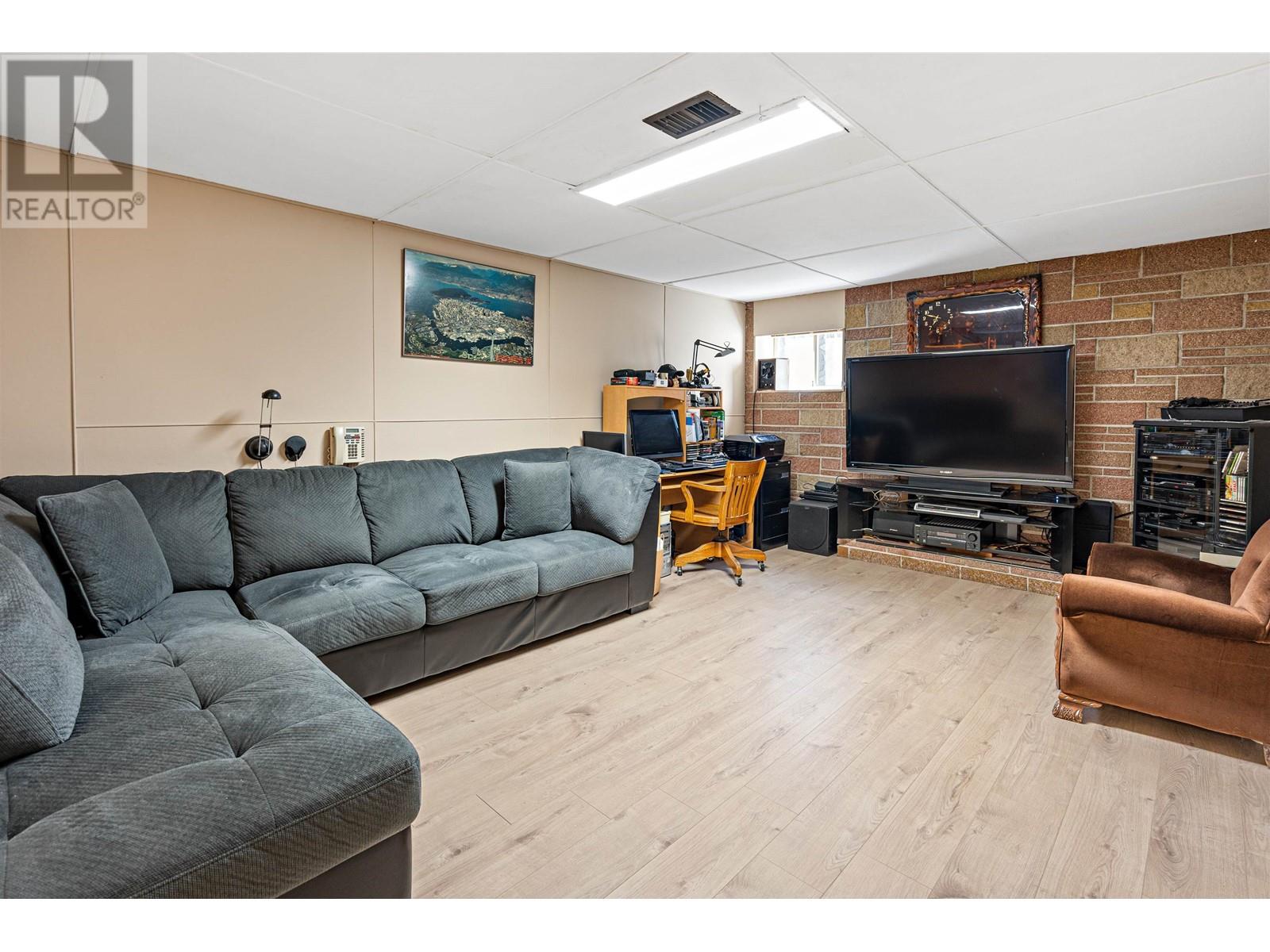 4670 Todd Street, Vancouver, British Columbia  V5R 3P8 - Photo 15 - R2867630