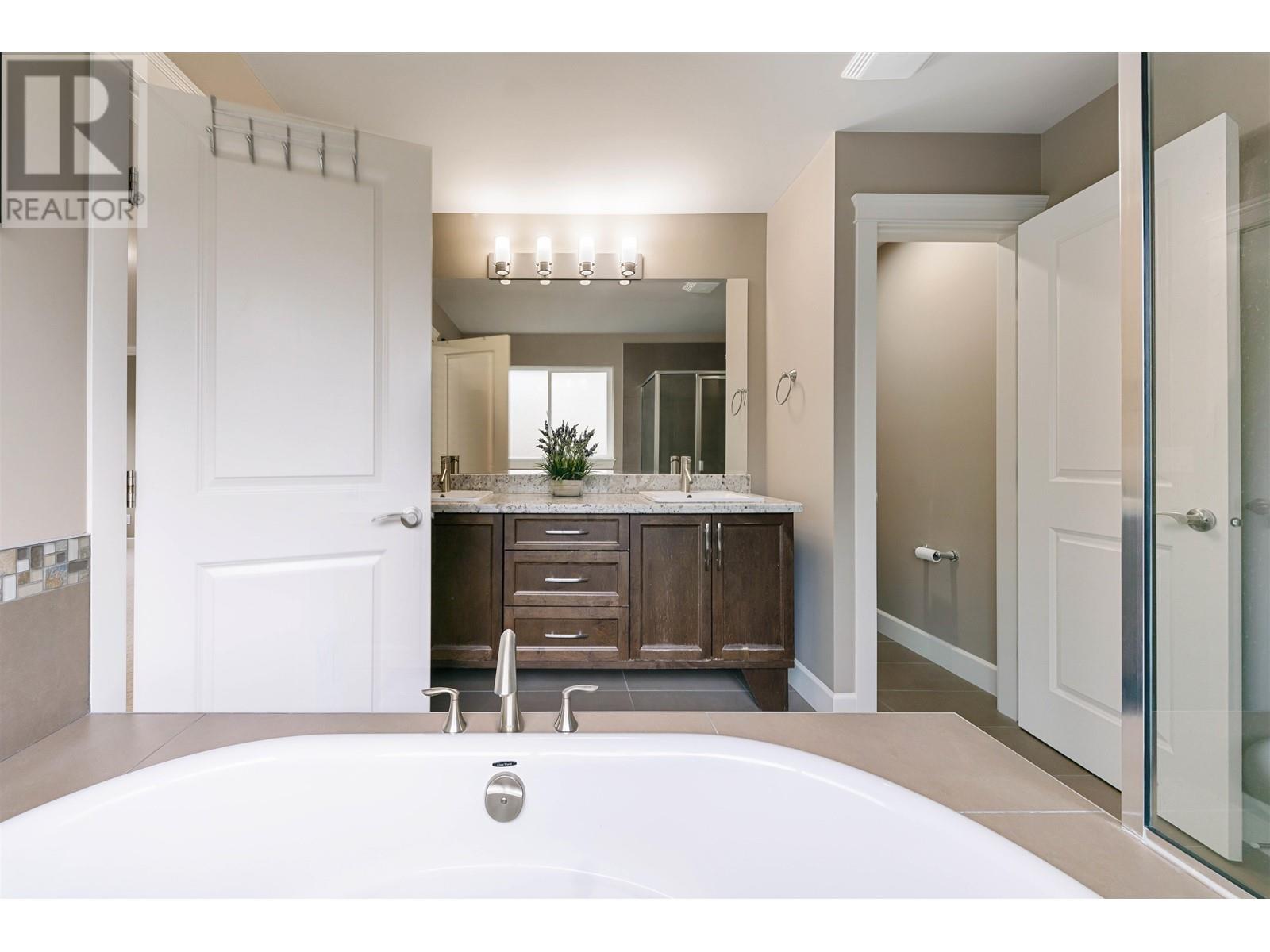 1485 Southview Street, Coquitlam, British Columbia  V3E 0E3 - Photo 22 - R2867682