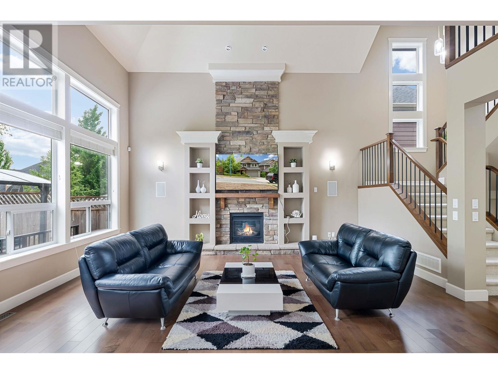 1485 Southview Street, Coquitlam, British Columbia  V3E 0E3 - Photo 5 - R2867682