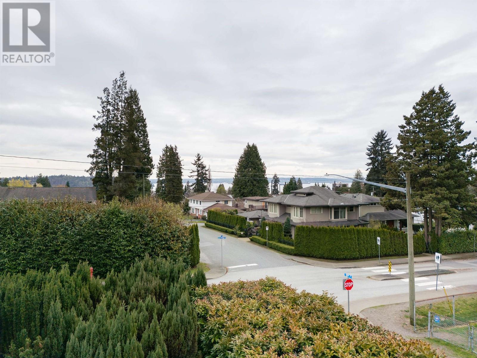 1195 Kings Avenue, West Vancouver, British Columbia  V7T 2C2 - Photo 4 - R2867714