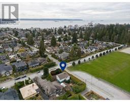 1195 KINGS AVENUE, west vancouver, British Columbia