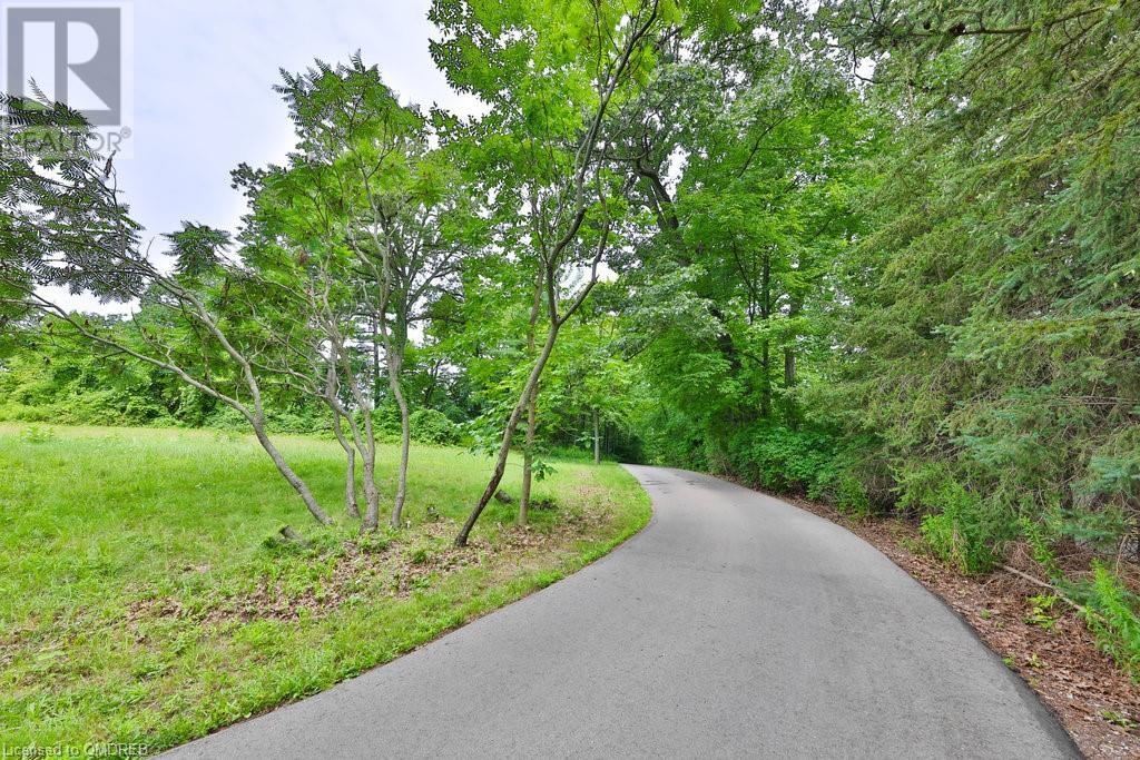 2070 Heartwood Court, Mississauga, Ontario  L5C 4P7 - Photo 12 - 40568200