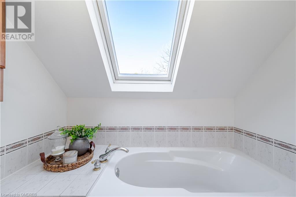 31 East 19th Street, Hamilton, Ontario  L9A 4R9 - Photo 29 - 40567808