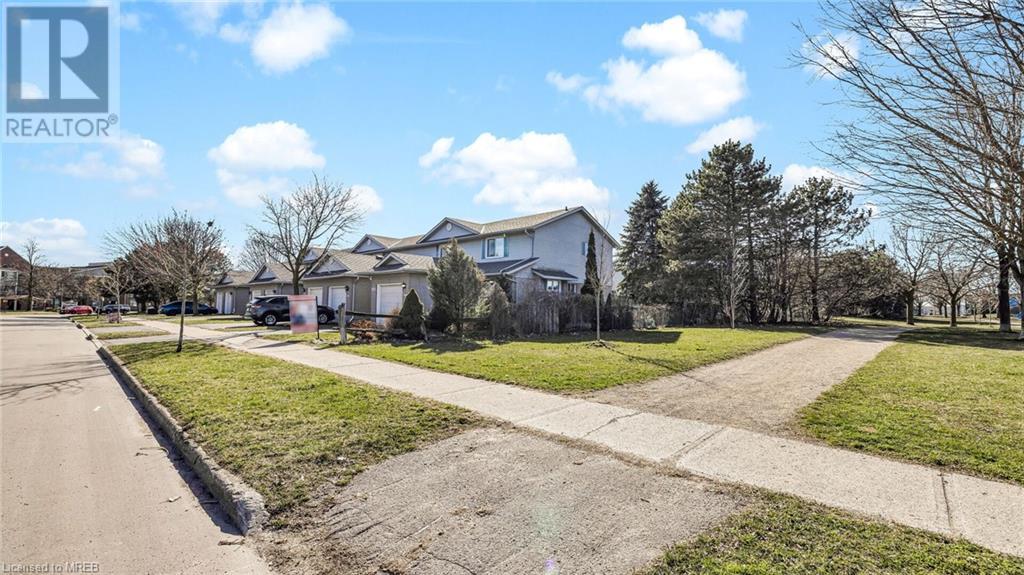 465 Kingscourt Drive Unit# 7, Waterloo, Ontario  N2K 3R5 - Photo 3 - 40567811