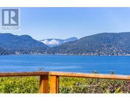 7195 ROCKLAND WYND, west vancouver, British Columbia