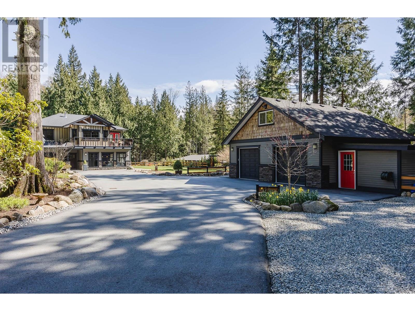 12240 Mcnutt Road, Maple Ridge, British Columbia  V2W 1N6 - Photo 1 - R2867702
