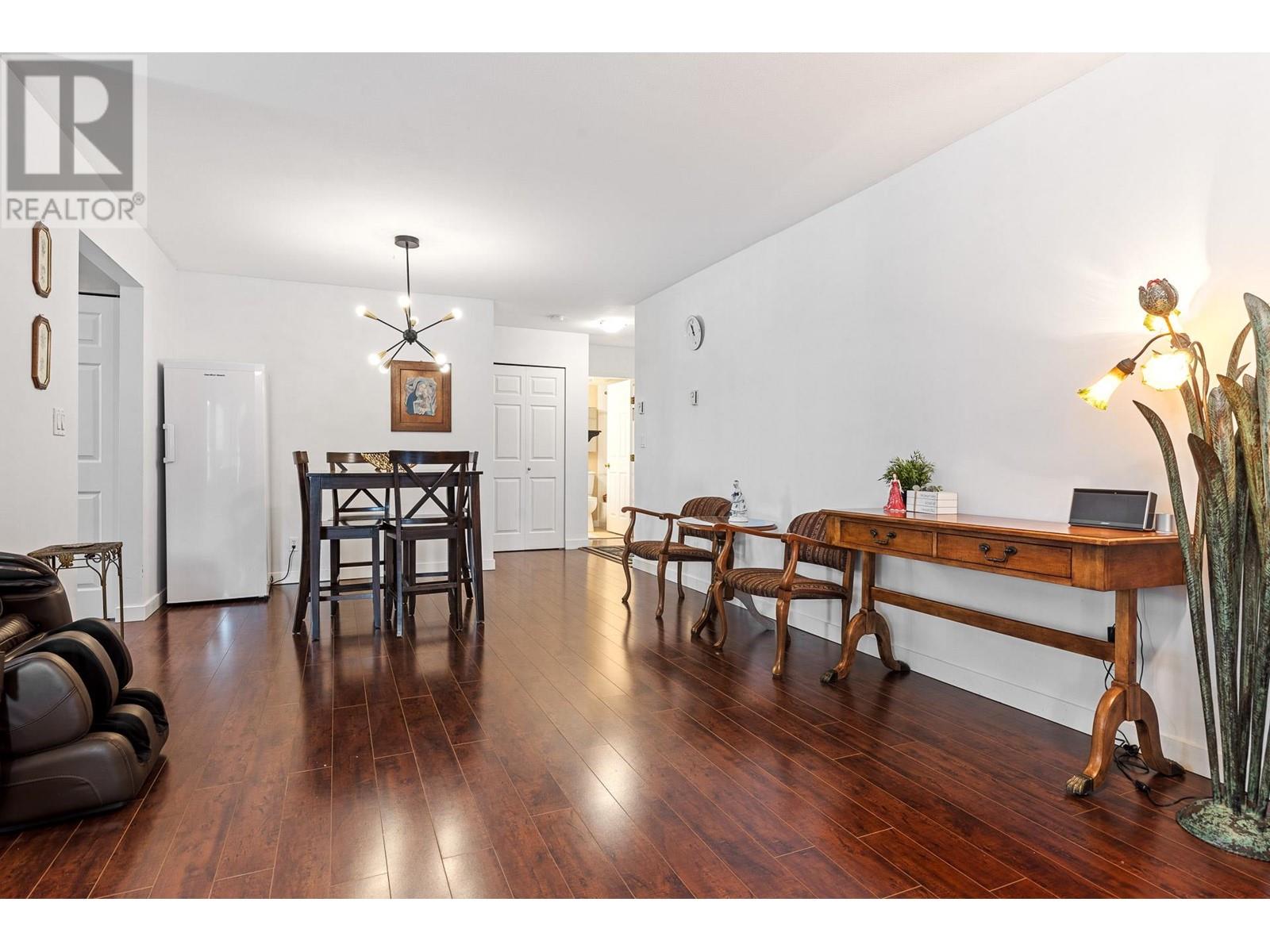 103 523 Whiting Way, Coquitlam, British Columbia  V3J 7W9 - Photo 11 - R2867681