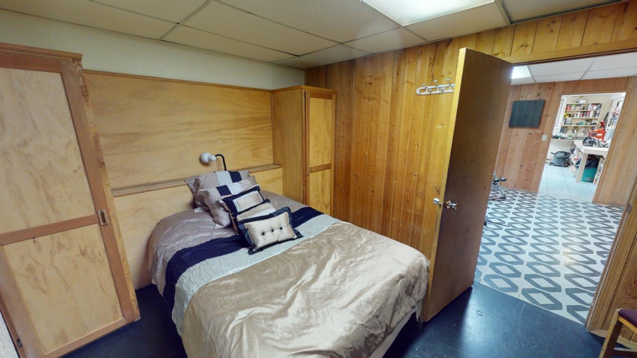 7558 Columbia Avenue, Radium Hot Springs, British Columbia  V0A 1M0 - Photo 21 - 2476001