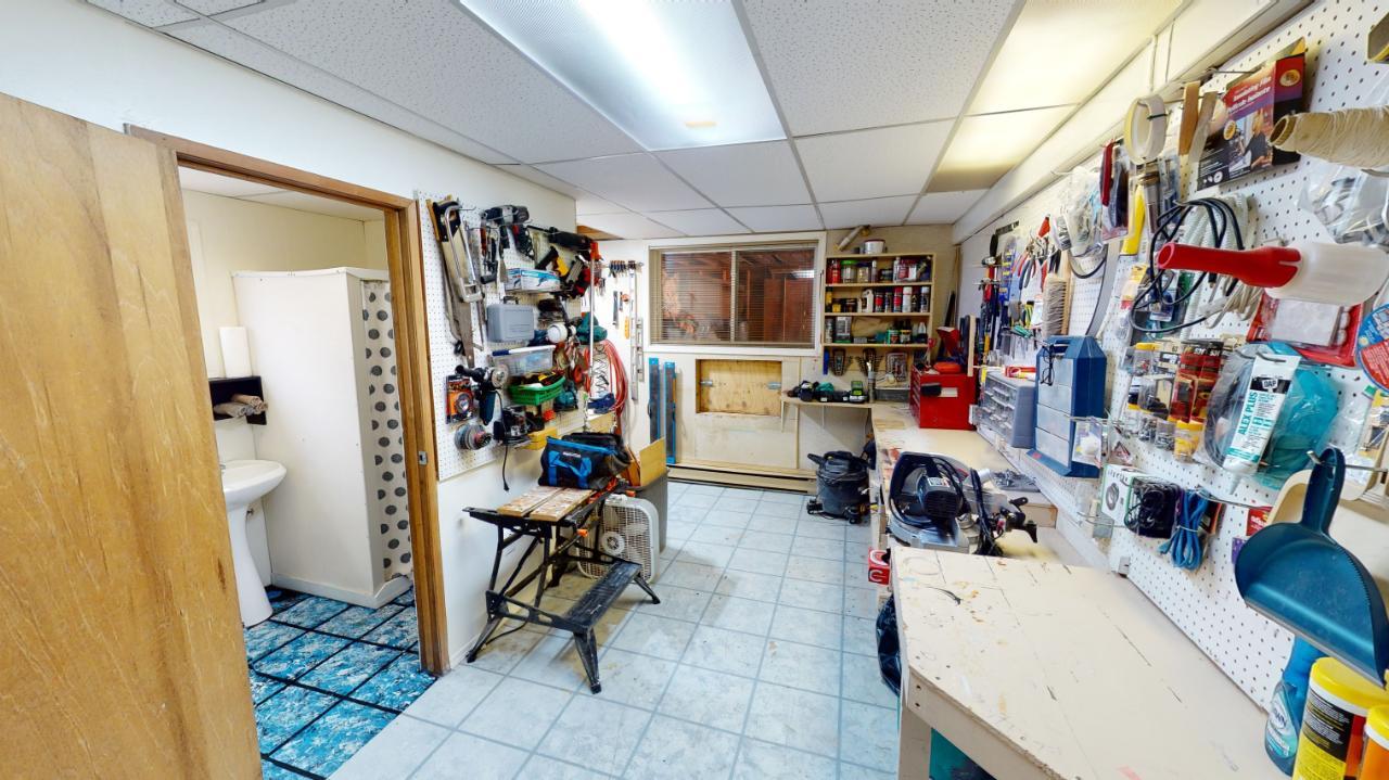 7558 Columbia Avenue, Radium Hot Springs, British Columbia  V0A 1M0 - Photo 22 - 2476001