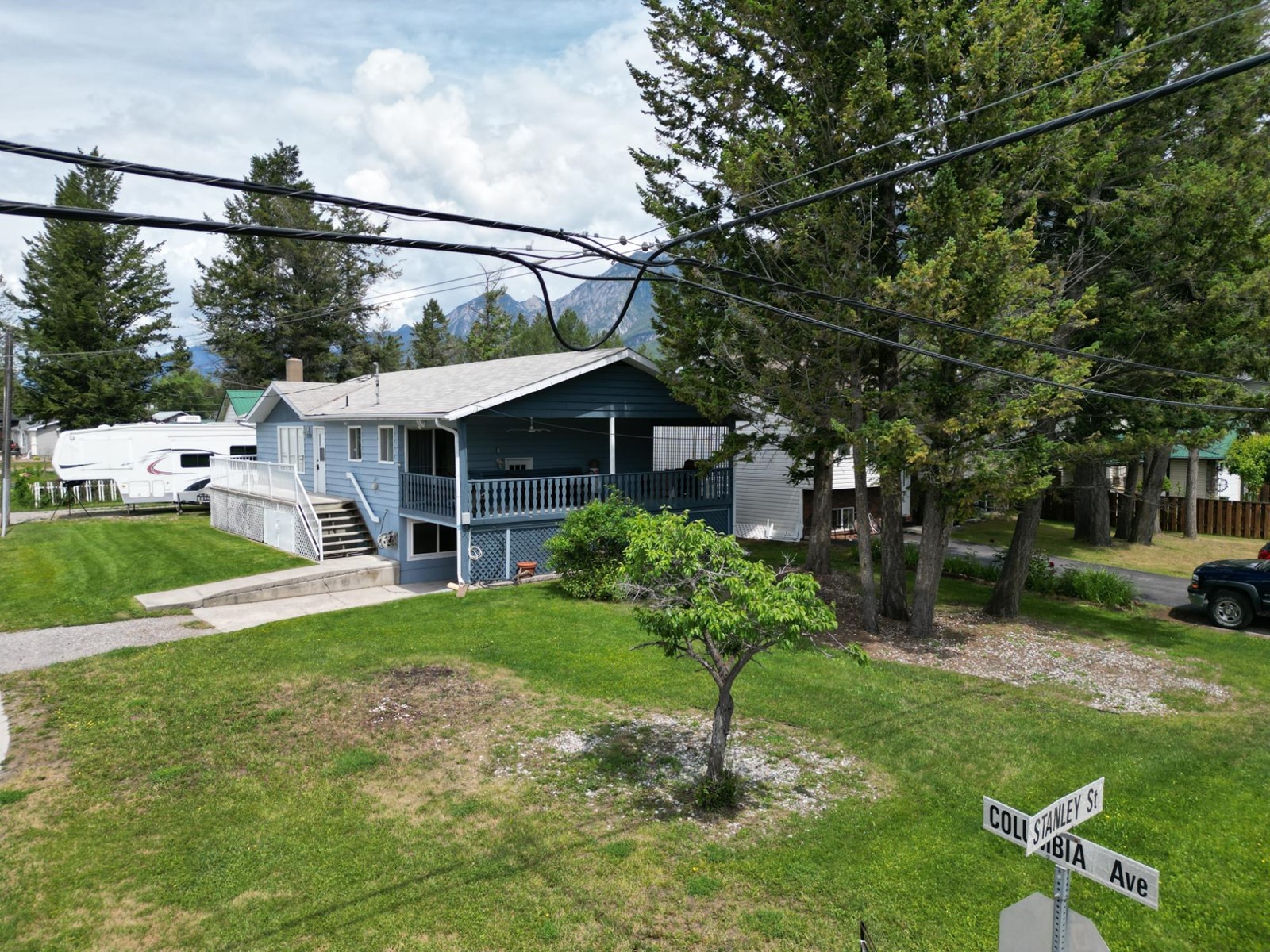 7558 Columbia Avenue, Radium Hot Springs, British Columbia  V0A 1M0 - Photo 31 - 2476001