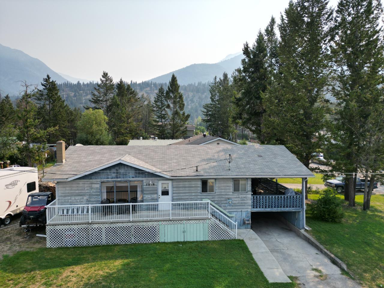 7558 Columbia Avenue, Radium Hot Springs, British Columbia  V0A 1M0 - Photo 44 - 2476001